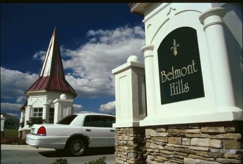 Belmont Hills entrance sign
